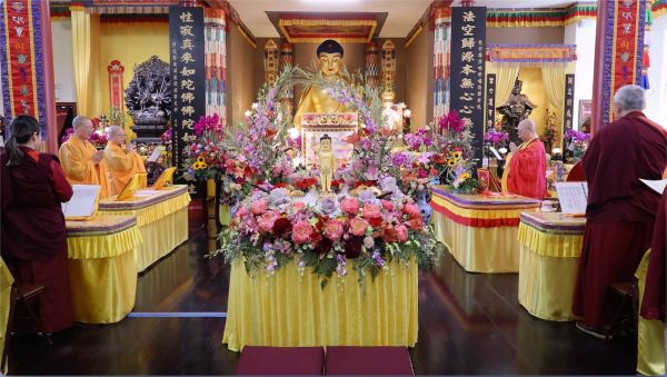 華藏寺隆重慶祝佛誕 浴佛法會圓滿舉行