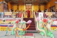 InactiontheBuddhisttempleadvancestoKaohsiungrespondingtopeoplecomeinthingsaresoldKaohsiungmakesafortune-2.jpg