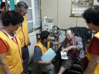 2016MidAutumnFestivalDoubleNinthFestivalcondolencestopoorcarefortheelderly-2.jpg
