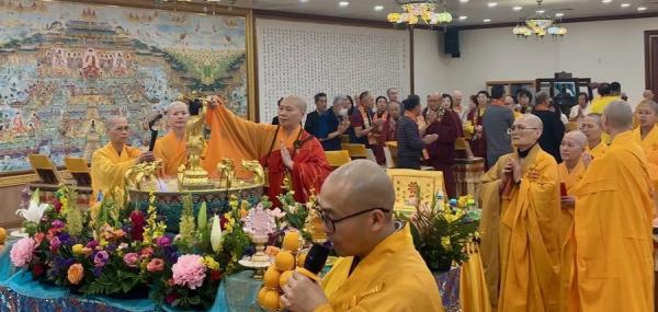 慈善寺举办恭迎南无释迦牟尼佛佛诞法会